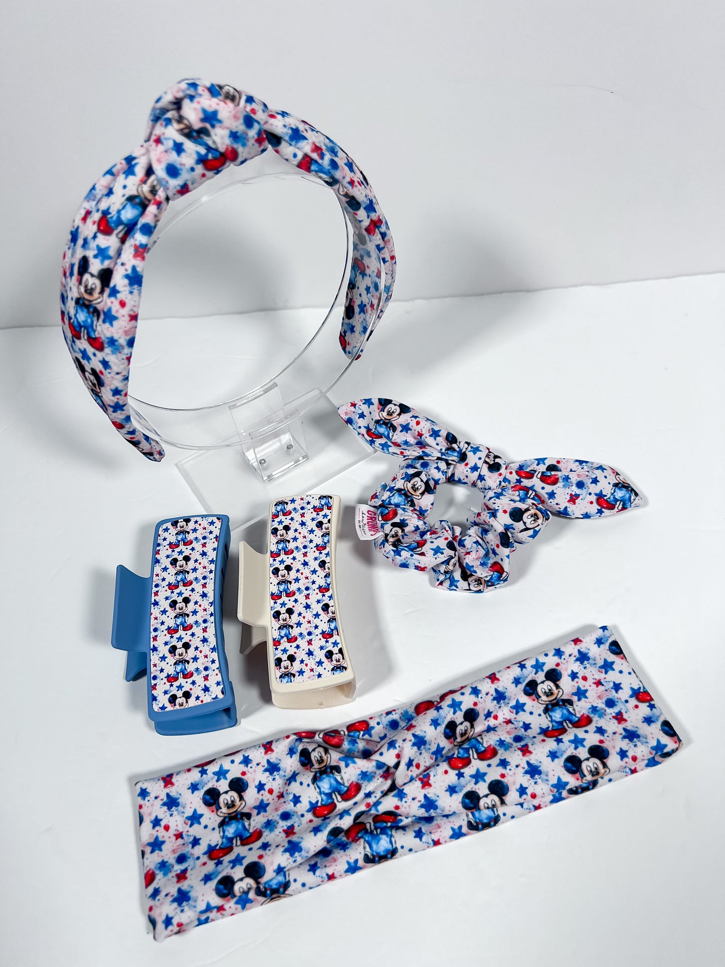 Red white and Mouse