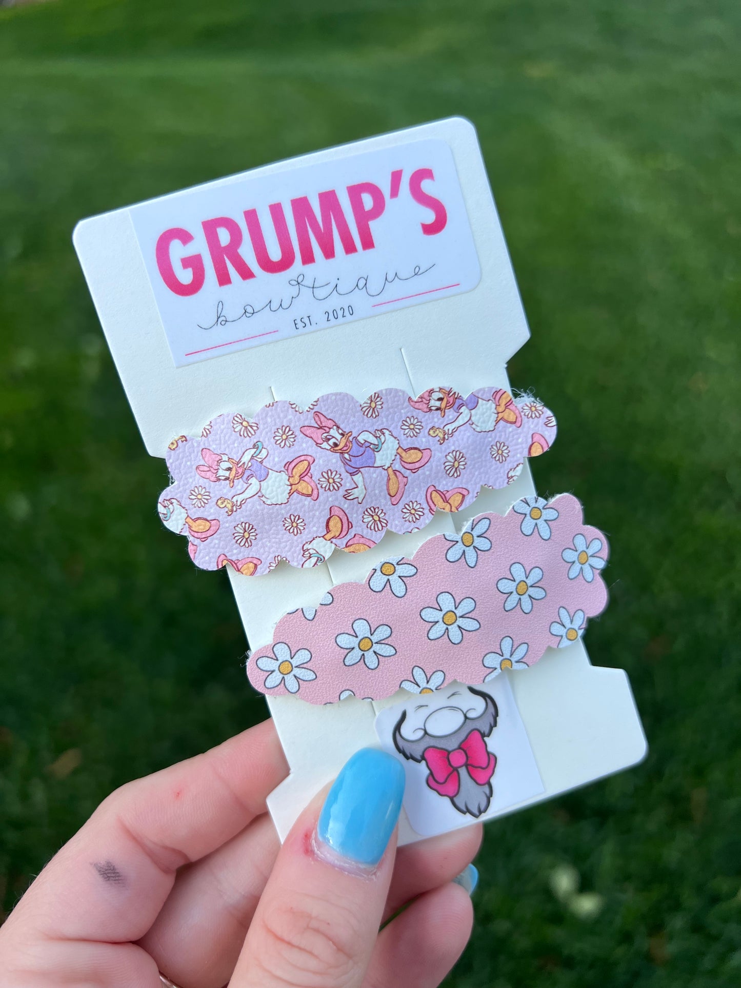 Daisy's Daisies Clip