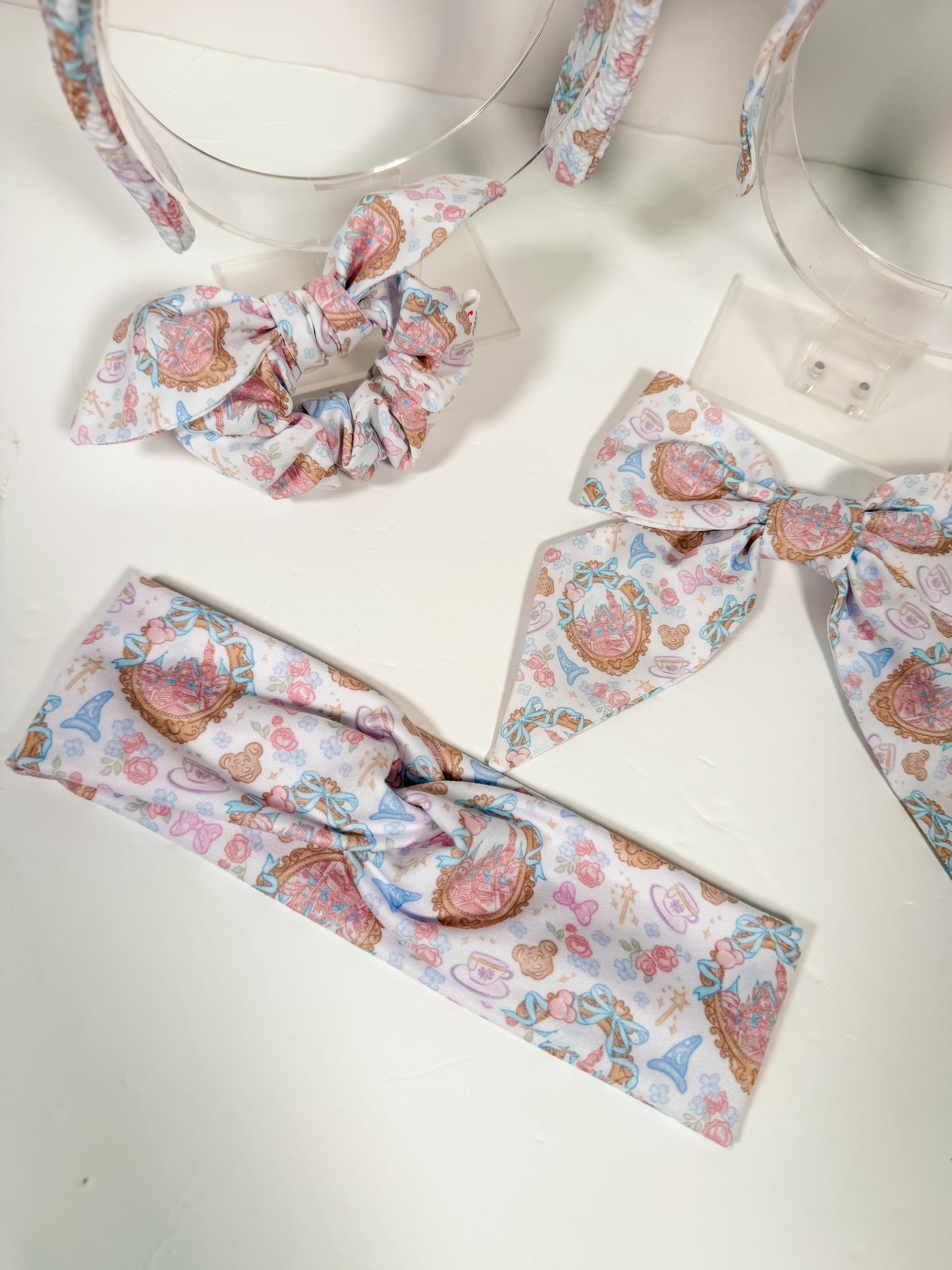 Meet me at the Castle (white)